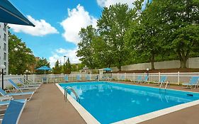 Doubletree By Hilton Washington Meadow Lands Casino Area